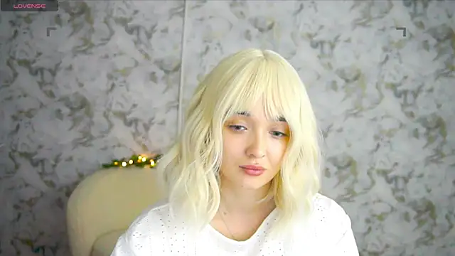 Snapshot of Ashley_S chatting on June 14, 2026, 2:24 am Ashley S online show from June 14, 2026, 2:24 am