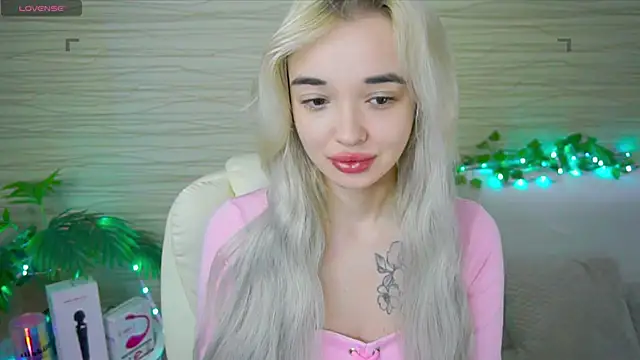 Ashley S online show from February 25, 2025, 11:15 pm