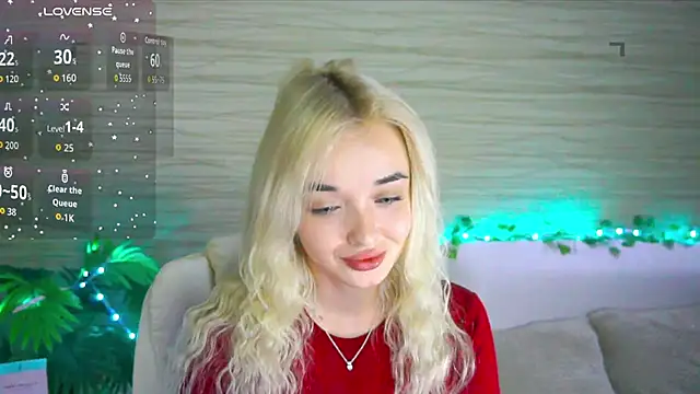 Snapshot of Ashley_S chatting on October 15, 2025, 10:07 pm Ashley S online show from October 15, 2025, 10:07 pm