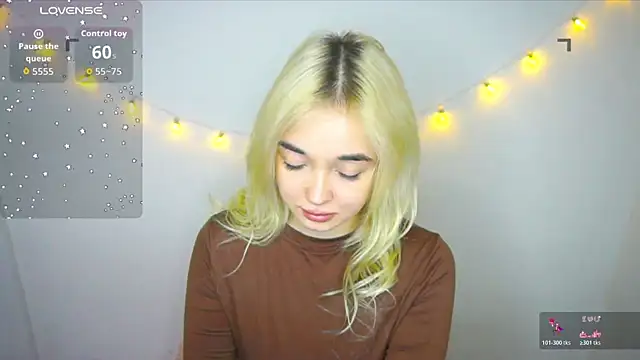 Snapshot of Ashley_S chatting on November 14, 2025, 11:08 pm Ashley S online show from November 14, 2025, 11:08 pm