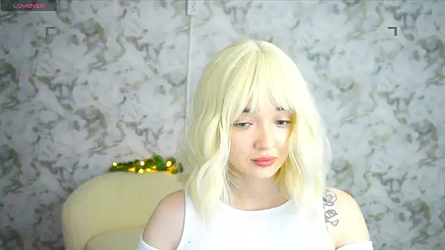 Snapshot of Ashley_S chatting on June 9, 2026, 10:22 pm Ashley S online show from June 9, 2026, 10:22 pm