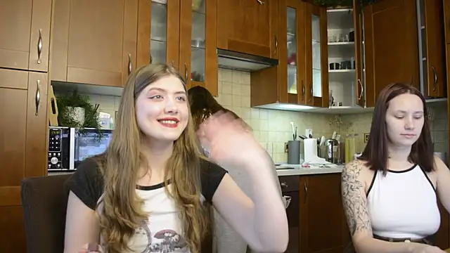 HotCaramellsTV online show from February 15, 2026, 11:20 am