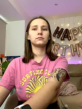 HotCaramellsTV online show from October 16, 2025, 8:11 am