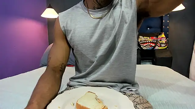 Salomon koude online show from November 14, 2025, 6:33 pm