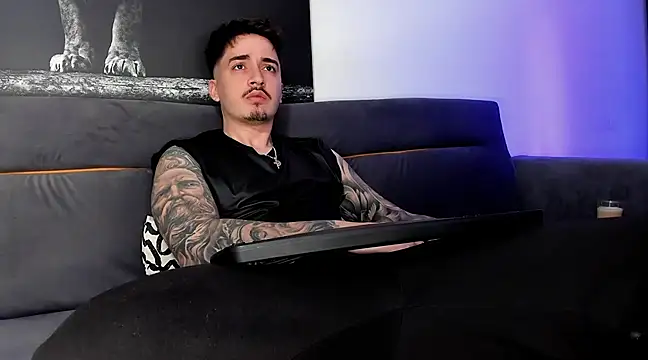 uptomatty online show from March 12, 2025, 5:57 am