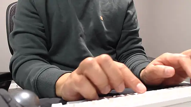 nimirole online show from October 30, 2025, 2:58 pm