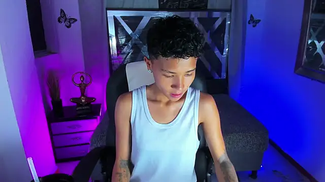 nova sex01 online show from April 28, 2026, 2:27 am