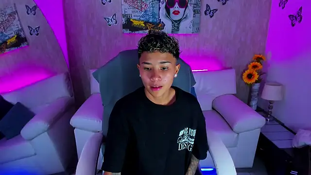 Snapshot of nova_sex01 chatting on November 28, 2025, 3:39 am nova sex01 online show from November 28, 2025, 3:39 am