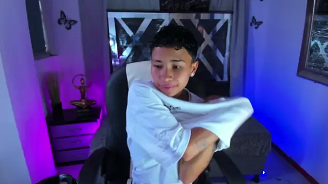 nova sex01 online show from April 28, 2026, 8:57 pm