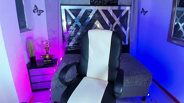 nova sex01 online show from April 27, 2026, 9:57 pm