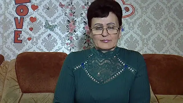 Snapshot of PaulaGolden chatting on March 9, 2026, 4:54 pm PaulaGolden online show from March 9, 2026, 4:54 pm