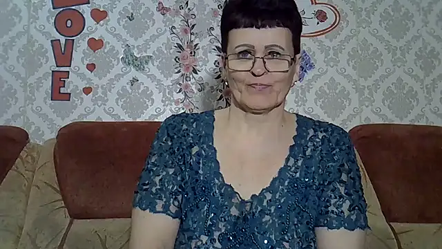 PaulaGolden online show from April 7, 2026, 3:25 pm