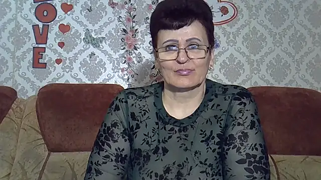 Snapshot of PaulaGolden chatting on March 8, 2026, 11:24 am PaulaGolden online show from March 8, 2026, 11:24 am