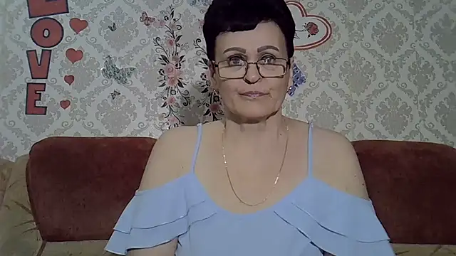 PaulaGolden online show from April 28, 2026, 7:18 pm
