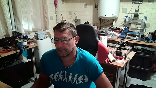 snork80 online show from September 13, 2025, 9:09 am