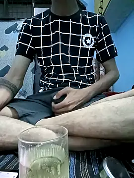 Snapshot of Shubu_76 chatting on October 18, 2025, 2:52 pm Shubu 76 online show from October 18, 2025, 2:52 pm