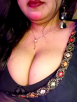 Suhanakhan00 online show from March 7, 2025, 6:00 pm