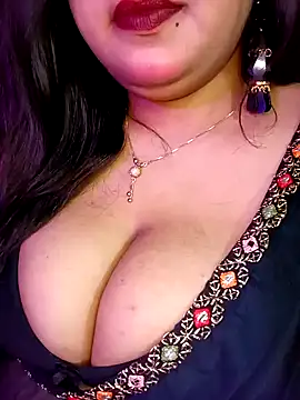 Suhanakhan00 online show from March 8, 2025, 5:22 pm