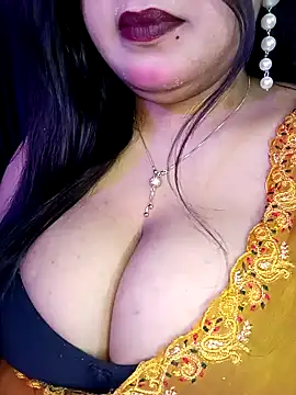 Suhanakhan00 online show from March 2, 2025, 2:58 pm