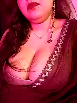 Suhanakhan00 online show from April 30, 2026, 5:31 pm