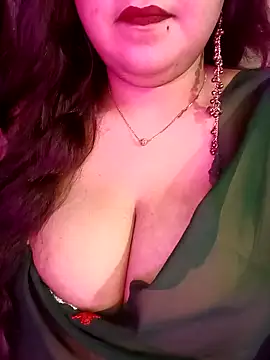 Suhanakhan00 online show from May 2, 2026, 8:08 am