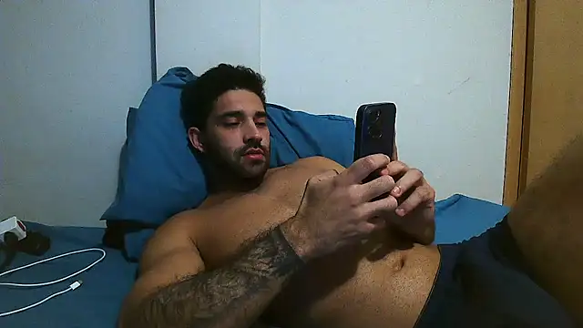 Snapshot of macho_fit chatting on June 11, 2026, 5:15 am macho fit online show from June 11, 2026, 5:15 am