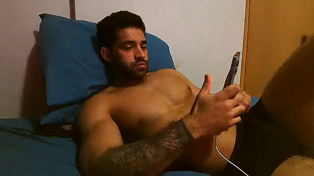 Snapshot of macho_fit chatting on July 20, 2026, 7:05 pm macho fit online show from July 20, 2026, 7:05 pm