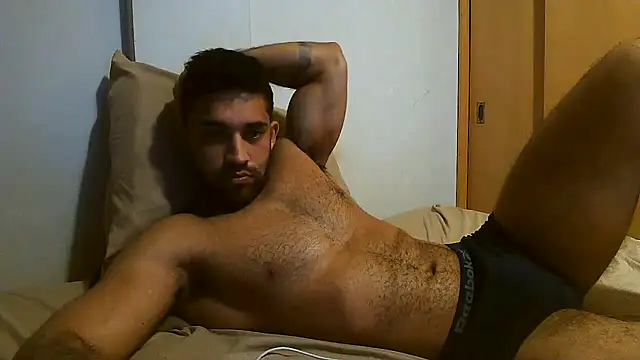 Snapshot of macho_fit chatting on August 4, 2026, 6:56 pm macho fit online show from August 4, 2026, 6:56 pm