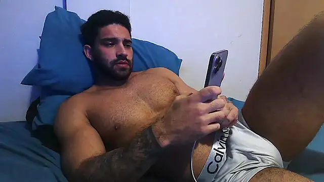Snapshot of macho_fit chatting on June 16, 2026, 12:32 am macho fit online show from June 16, 2026, 12:32 am