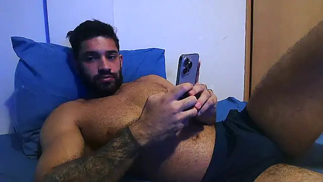 Snapshot of macho_fit chatting on May 27, 2026, 7:32 pm macho fit online show from May 27, 2026, 7:32 pm