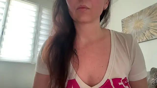 Serena 4you online show from April 26, 2026, 6:05 pm