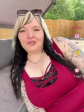 CurvyAngelina Official online show from May 10, 2026, 10:19 am