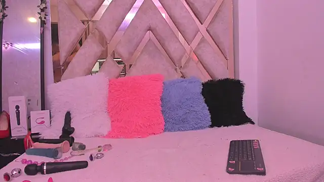 Snapshot of sarawiliamx chatting on November 23, 2025, 3:16 am sarawiliamx online show from November 23, 2025, 3:16 am