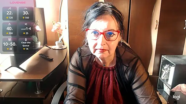 Snapshot of exymilf_ chatting on November 25, 2025, 11:54 am exymilf online show from November 25, 2025, 11:54 am