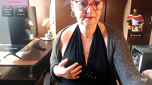 Snapshot of exymilf_ chatting on November 24, 2025, 11:21 am exymilf online show from November 24, 2025, 11:21 am