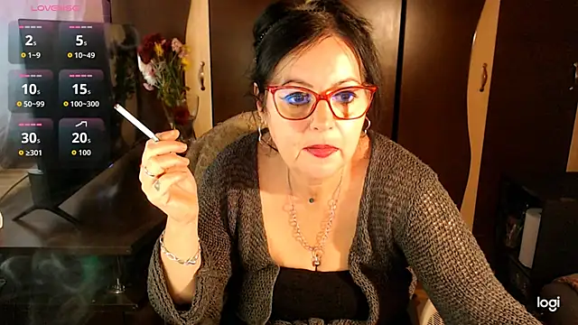 Snapshot of exymilf_ chatting on November 20, 2025, 12:17 pm exymilf online show from November 20, 2025, 12:17 pm