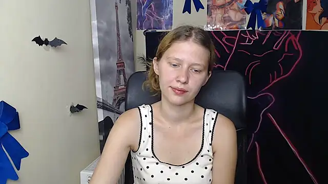 Snapshot of StellaCRL chatting on July 18, 2026, 12:25 pm StellaCRL online show from July 18, 2026, 12:25 pm