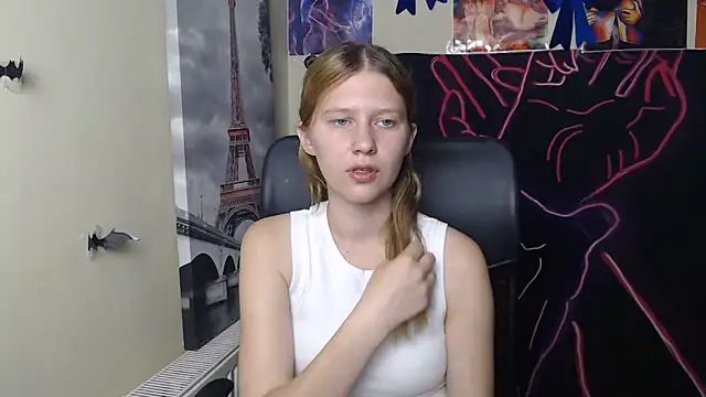Snapshot of StellaCRL chatting on June 5, 2026, 6:13 pm StellaCRL online show from June 5, 2026, 6:13 pm