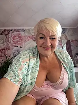 Laura Millf online show from July 6, 2026, 5:04 pm