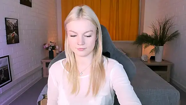 GraceGlamour online show from October 10, 2025, 5:08 am