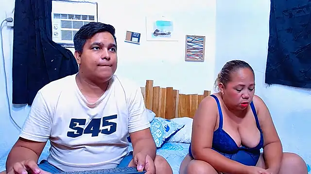 Snapshot of lucasandSofi chatting on July 9, 2026, 11:59 pm lucasandSofi online show from July 9, 2026, 11:59 pm
