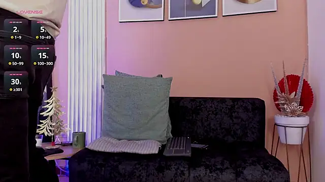 Snapshot of thomas_eliotts chatting on December 4, 2025, 7:46 pm thomas eliotts online show from December 4, 2025, 7:46 pm