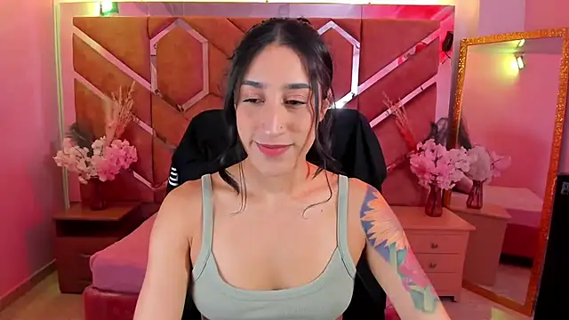 Snapshot of Eimy_Sexy_ chatting on July 28, 2026, 6:20 pm Eimy Sexy online show from July 28, 2026, 6:20 pm
