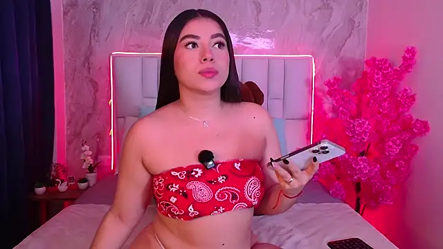 Snapshot of IsabellaAnngel chatting on June 10, 2026, 8:21 pm IsabellaAnngel online show from June 10, 2026, 8:21 pm