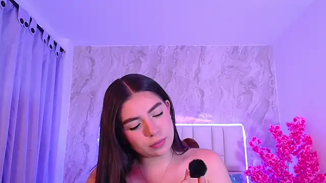 Snapshot of IsabellaAnngel chatting on May 22, 2026, 10:41 pm IsabellaAnngel online show from May 22, 2026, 10:41 pm