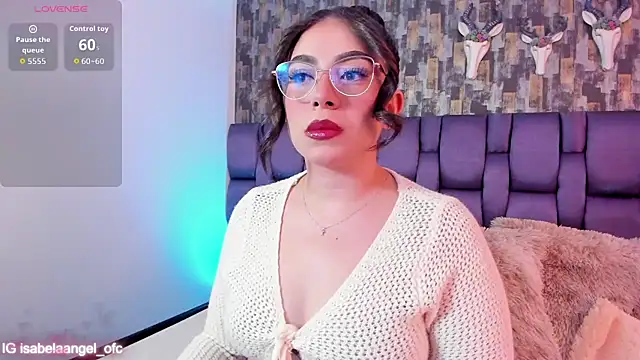 Snapshot of IsabellaAnngel chatting on November 22, 2025, 4:22 am IsabellaAnngel online show from November 22, 2025, 4:22 am