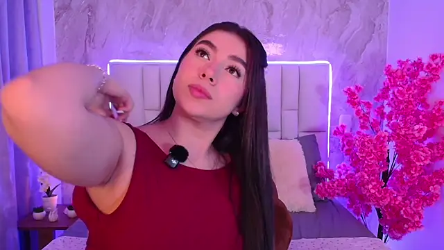 Snapshot of IsabellaAnngel chatting on May 14, 2026, 11:13 pm IsabellaAnngel online show from May 14, 2026, 11:13 pm