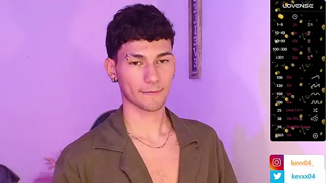 Snapshot of Alexx_tc chatting on October 31, 2025, 6:21 am Alexx tc online show from October 31, 2025, 6:21 am