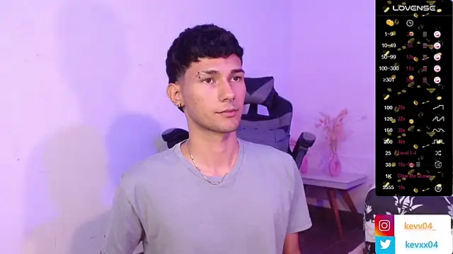 Snapshot of Alexx_tc chatting on October 25, 2025, 4:44 am Alexx tc online show from October 25, 2025, 4:44 am