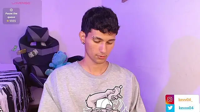 Snapshot of Alexx_tc chatting on November 13, 2025, 2:37 am Alexx tc online show from November 13, 2025, 2:37 am